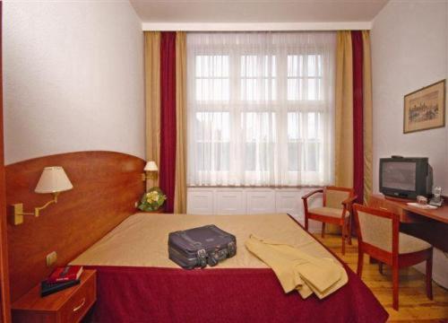 Hotel Preuss Im Dammtorpalais Hamburgo Exterior foto